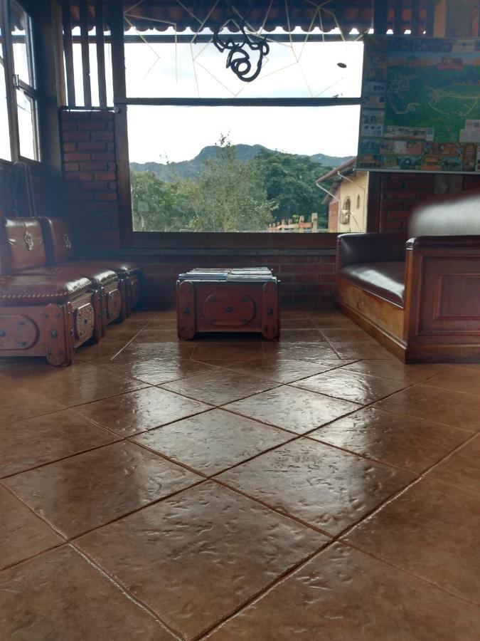 Pousada Vivenda Leticia Prados Exterior foto